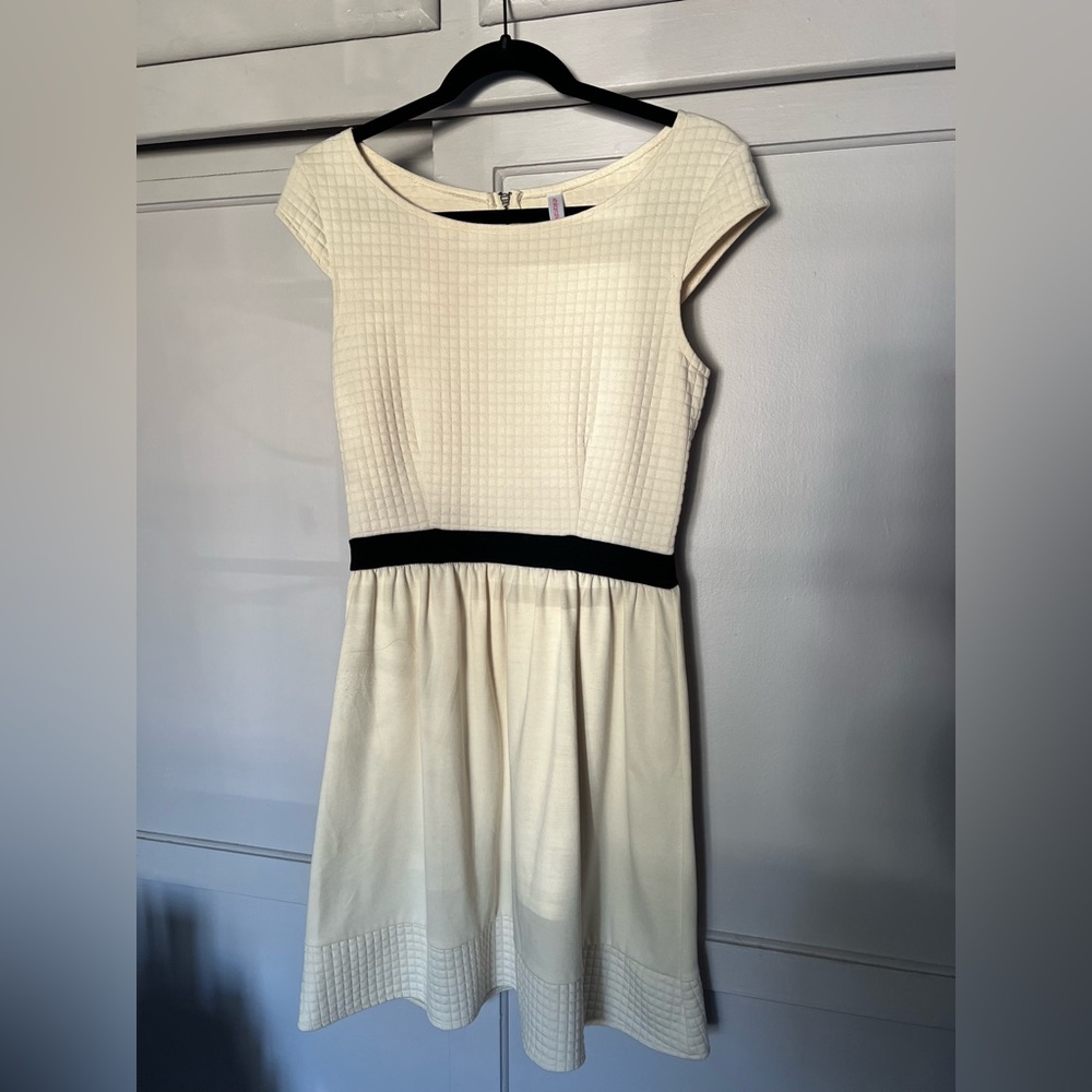 Xhilaration Cream Mini Dress with Black Waistband